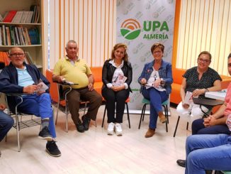 Reunión de la candidata a la Alcaldía de Almería, Adriana Valverde, con UPA