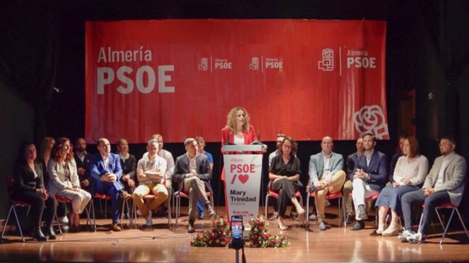 Foto PSOE Albox, Mary Trinidad en el acto de presentación de su candidatura
