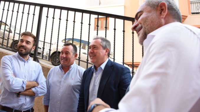 Visita de Juan Espadas a Macael