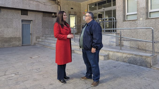 FOTO los socialistas MariCarmen Cuadrado junto a Manolo García