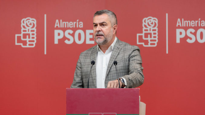 Juan Antonio Lorenzo Cazorla, hoy, en rueda de prensa