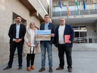 Mateo Hernández, Concha Cifuentes, José Luis Sánchez y Manolo García, hoy, en Roquetas de Mar