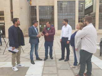 Sánchez Teruel, José Miguel Alarcón, Desiderio Enciso y concejales socialistas ejidenses, en El Ejido