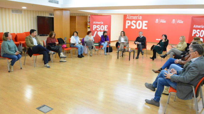 Reunión con colectivos 8M