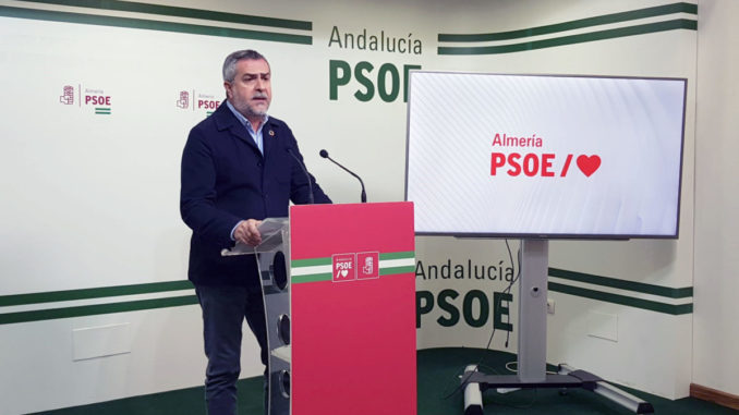 Juan Antonio Lorenzo en rueda de prensa