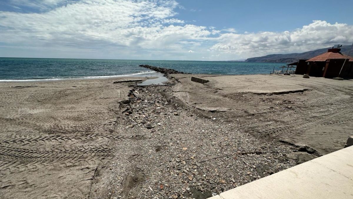 Sánchez Teruel urge a la Junta a actuar sobre los aliviaderos para evitar destrozos en las playas