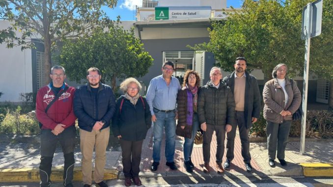 Mateo Hernández junto a alcaldes, alcaldesas y representantes del PSOE de la Comarca de Nacimiento