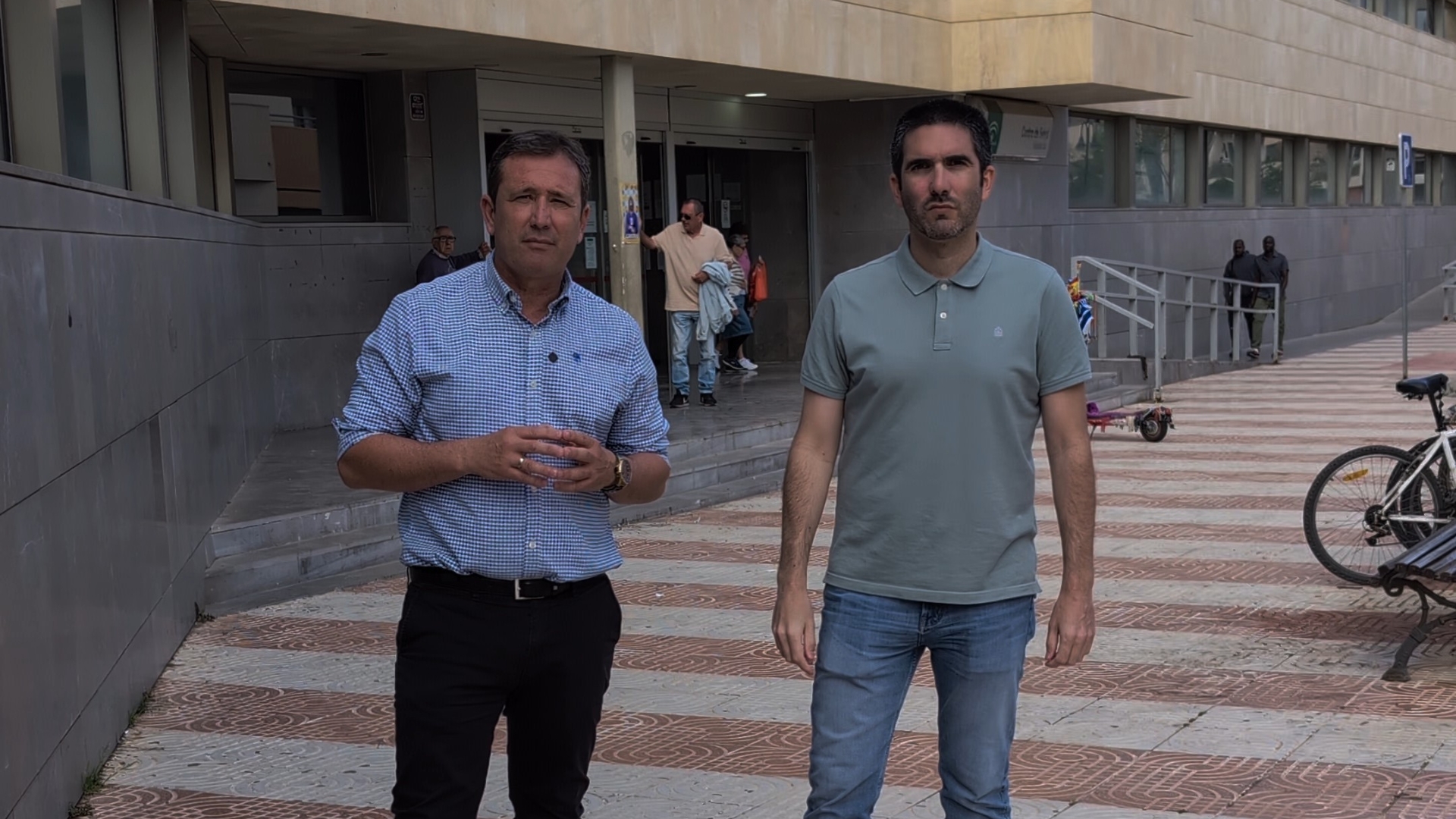 ROQUETAS. Rafael Torres denuncia que la mayoría de los médicos de Roquetas tienen cupos que superan los 2.000 pacientes, cuando el máximo fijado por la Junta es de 1.500