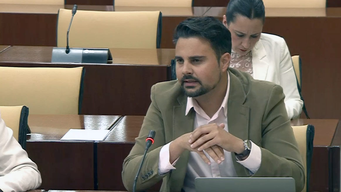El PSOE reprocha al Gobierno de Moreno Bonilla que carezca de un plan real para ayudar a las empresas ante los aranceles