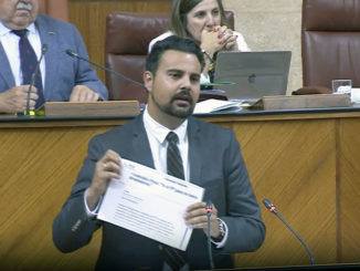 Mateo Hernández Tristán, en el Pleno del parlamento Andaluz