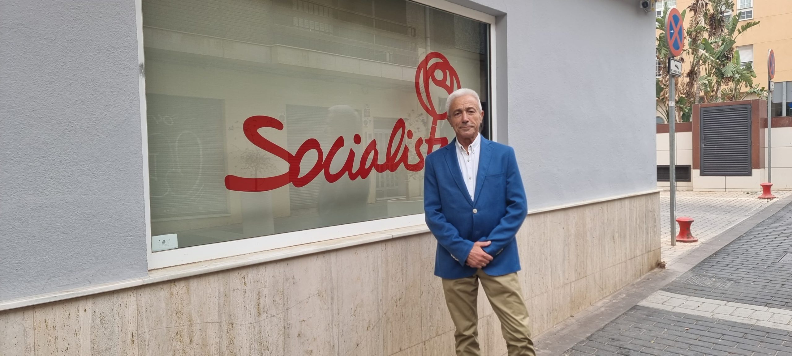 EL EJIDO. El PSOE traslada a la Junta Local de Balerma el estado del proyecto para recuperar la playa