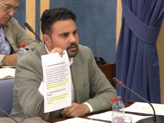 Mateo Hernández en la comisión