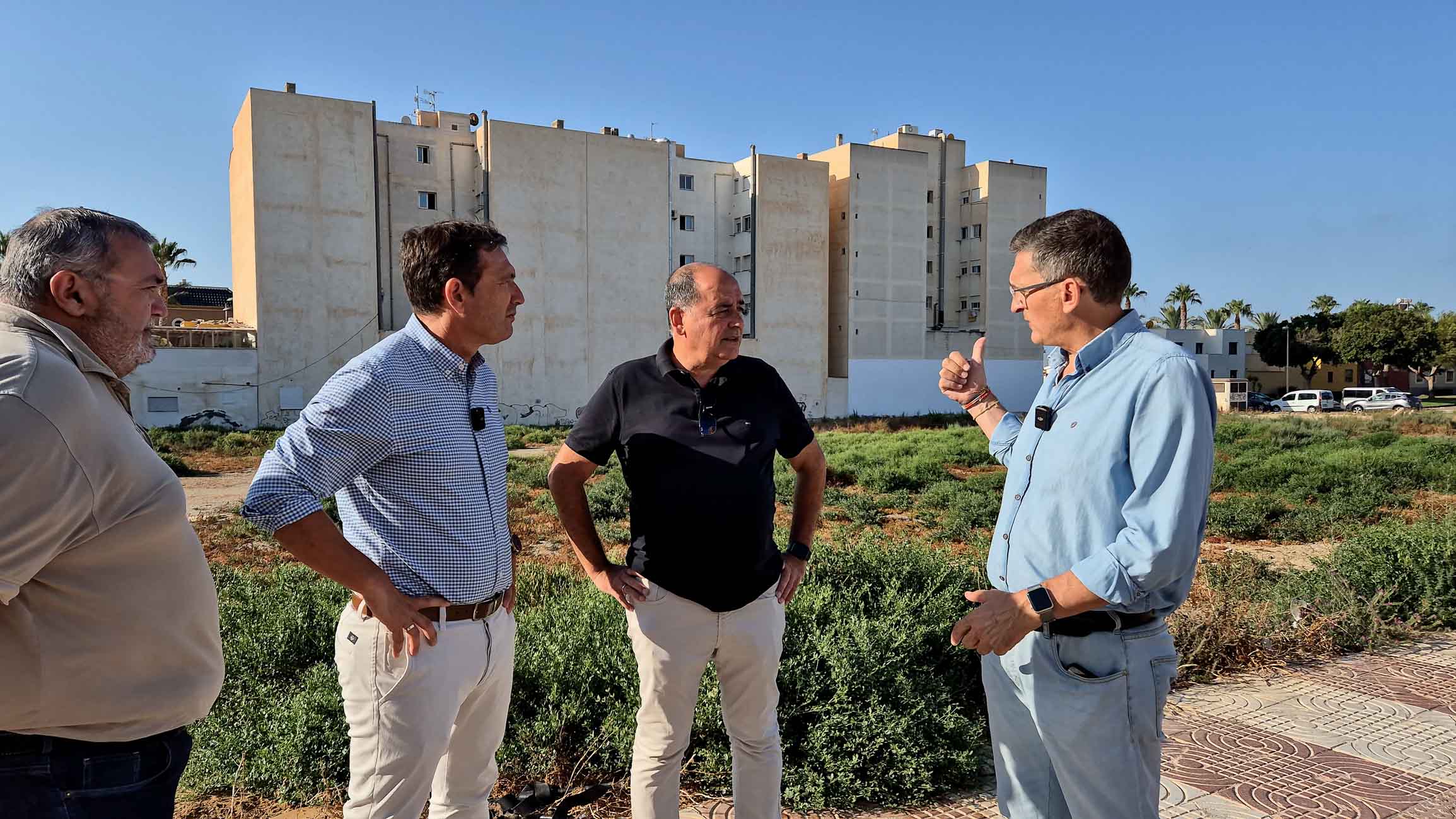 Moreno Bonilla y Gabriel Amat discriminan al alumnado de Las Marinas que continúa en un instituto “Frankenstein”