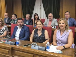 Grupo Socialista durante el Pleno en la Diputación Provincial