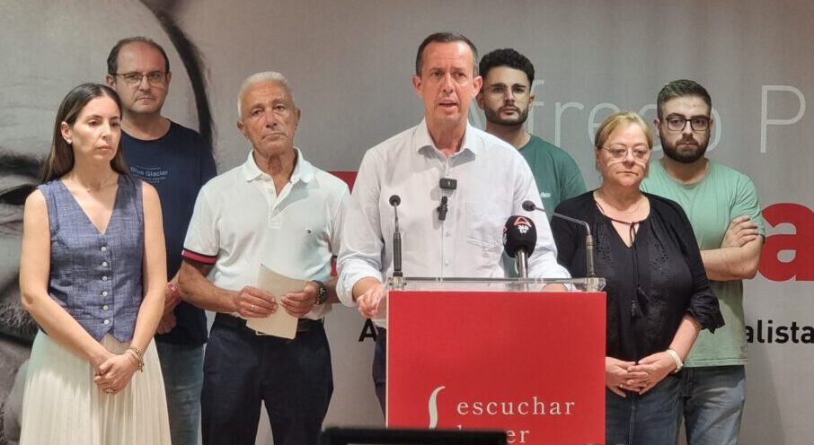 El PSOE atribuye el nuevo ataque a su sede de El Ejido al clima de odio que están promoviendo las derechas