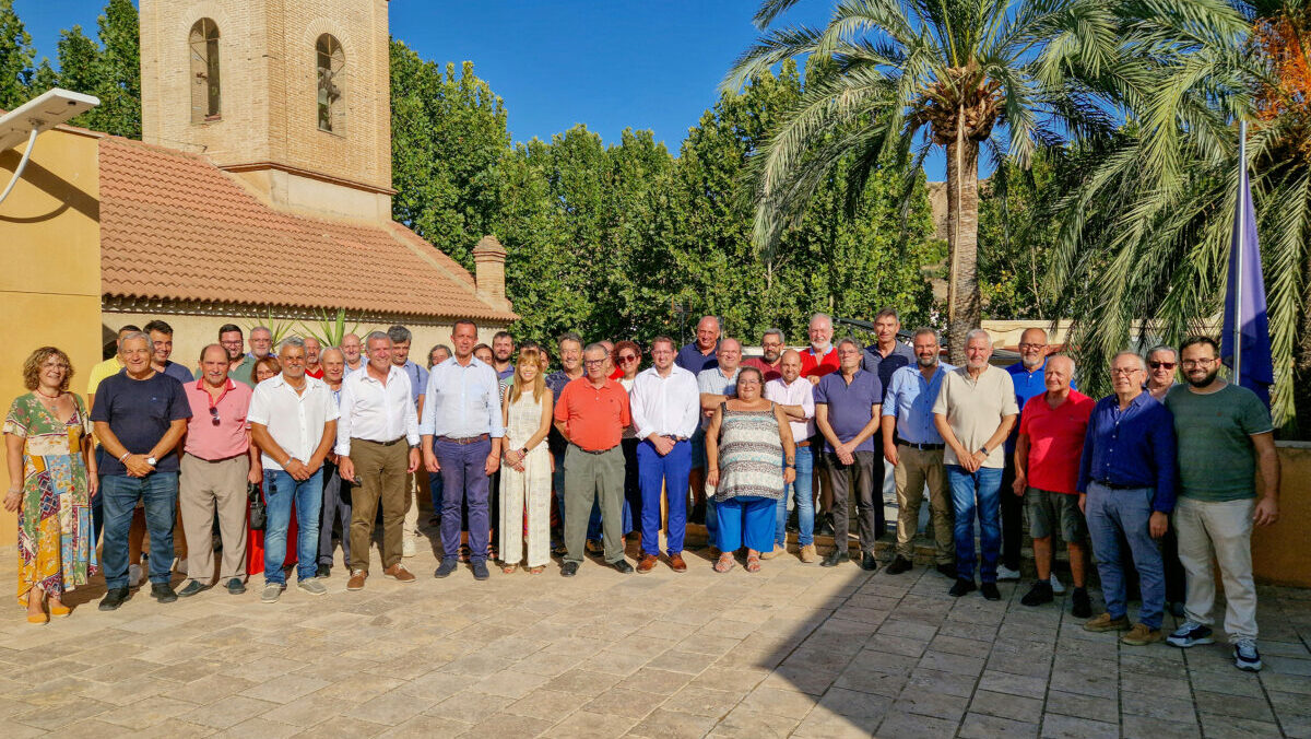 El PSOE de Almería aborda en Alicún con alcaldes y portavoces la lucha contra la despoblación con el secretario general para el Reto Demográfico