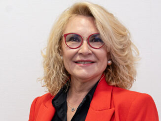 María Carmen de la Paz, Secretaria de Educación del PSOE de Almería