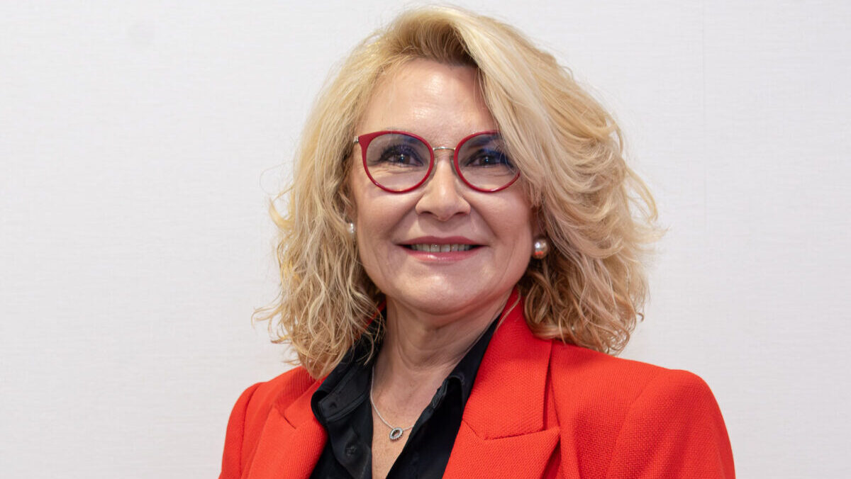 El Gobierno refuerza la igualdad de oportunidades con nuevas ayudas educativas y una inversión histórica en becas