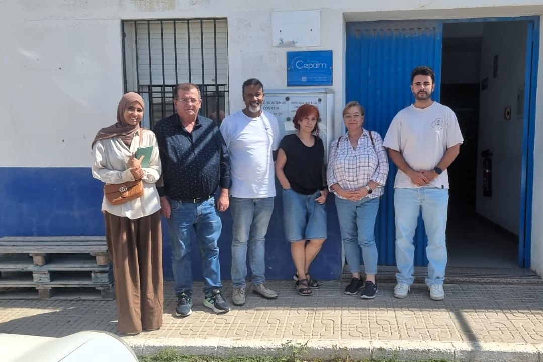 EL EJIDO. El PSOE visita Cepaim y reclama más apoyo municipal a las entidades que trabajan por la integración