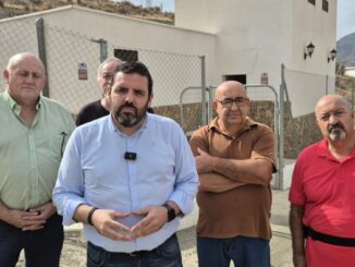 Los diputados provinciales Gutiérrez y Ruiz junto al alcalde de Alsodux, Manuel Cuadra y concejales socialistas