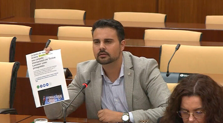 El PSOE denuncia el maltrato del Gobierno andaluz a los empleados públicos de la Junta