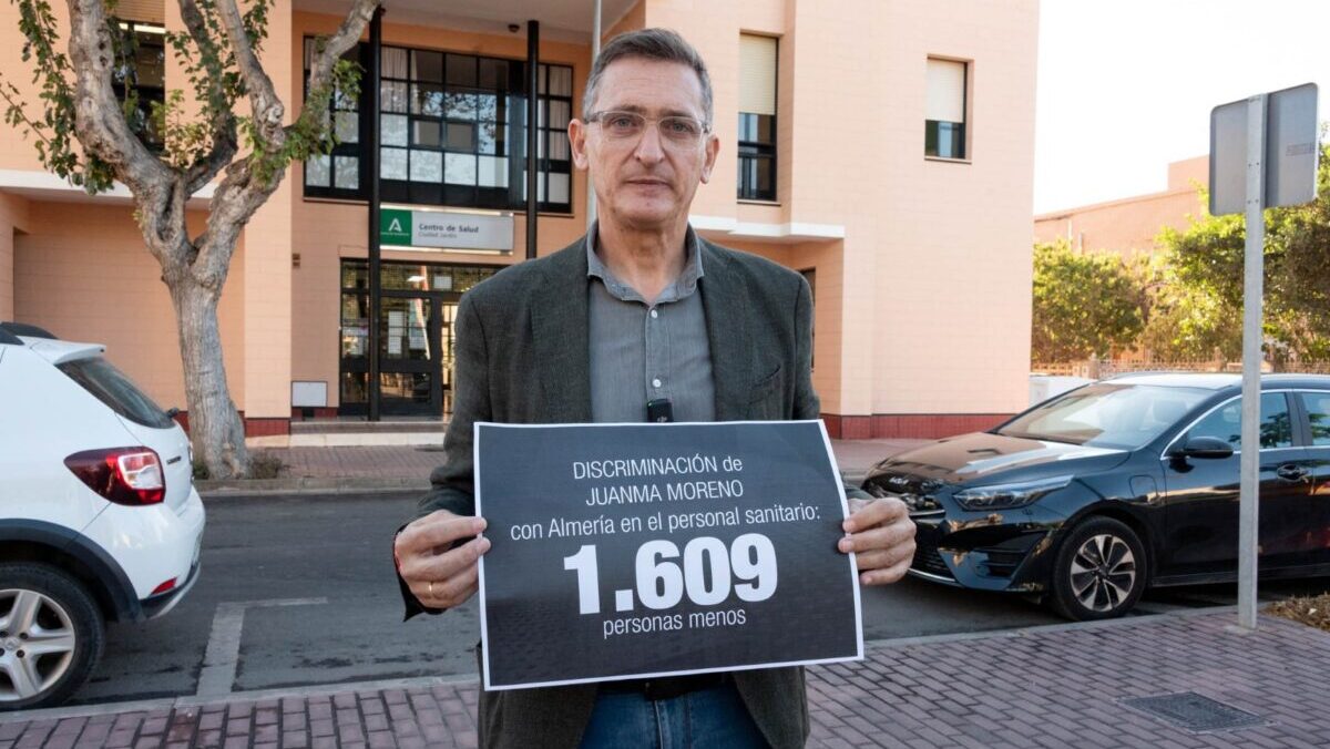 El PSOE denuncia que Almería cuenta con 1.609 profesionales sanitarios menos que otras provincias con igual población