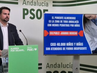 Hernández durante la rueda de prensa
