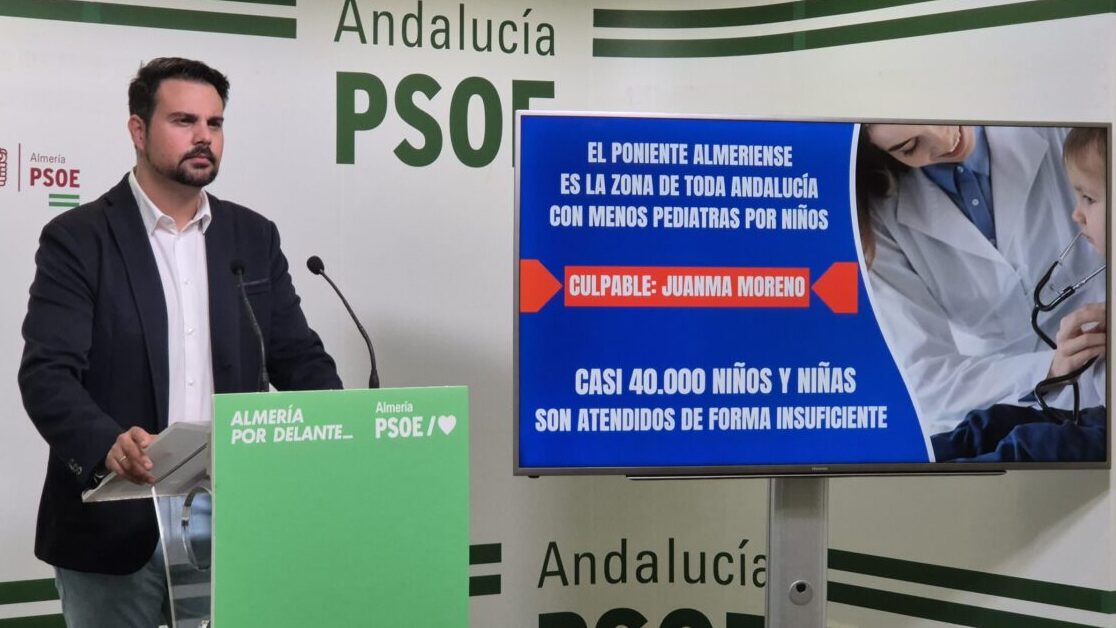 El PSOE advierte de la falta de pediatras en el Poniente almeriense, que lleva al colapso de las urgencias