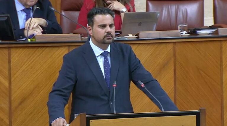 El PSOE le exige al consejero de Sanidad que le ponga fecha a la destitución de su delegado en Almería