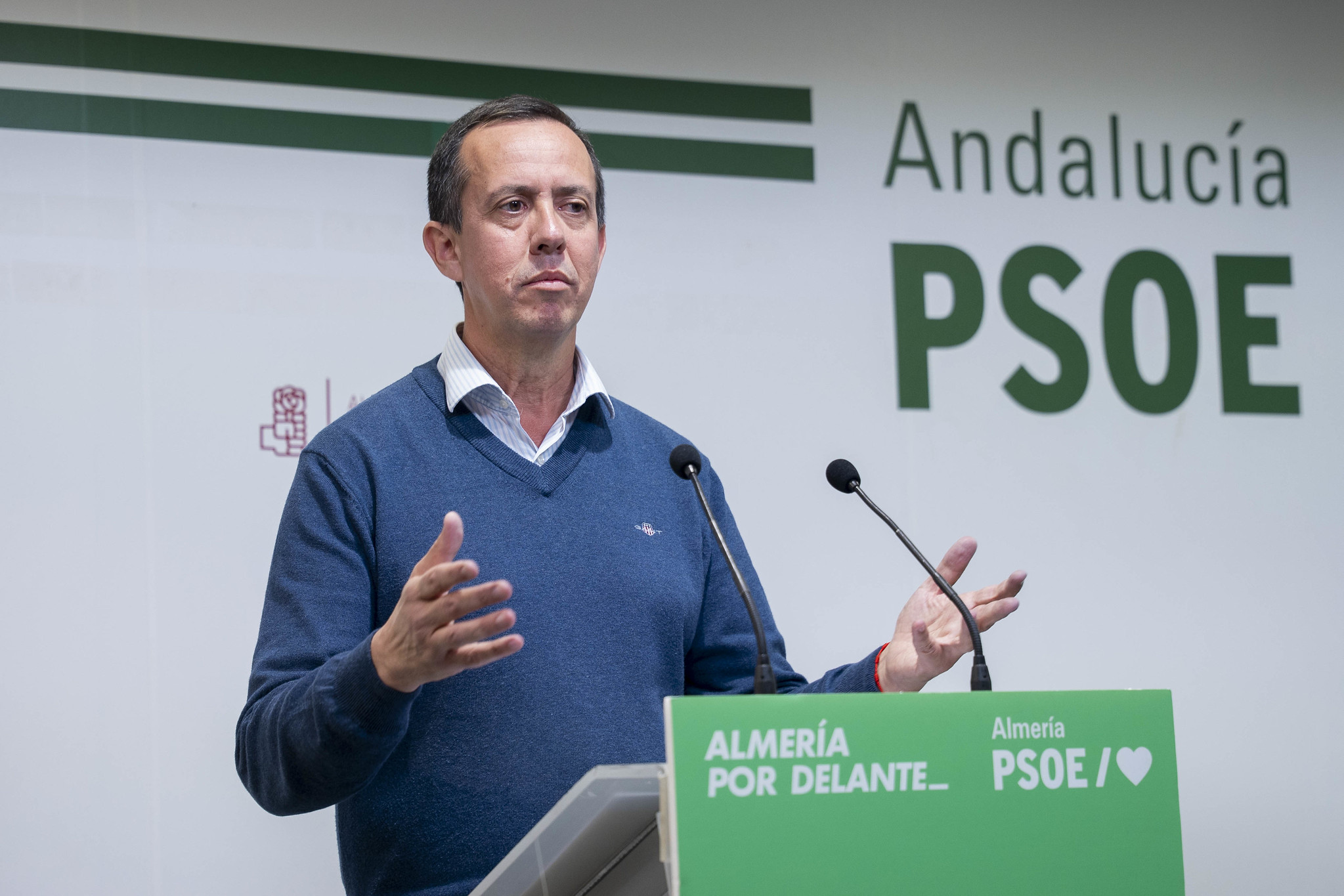 El PSOE-A denuncia que Moreno Bonilla «lleva años haciéndose el sueco» con la corrupción del PP en Almería, “al igual que con la crisis del cáncer de mama y el desfile de altos cargos del SAS en los juzgados»