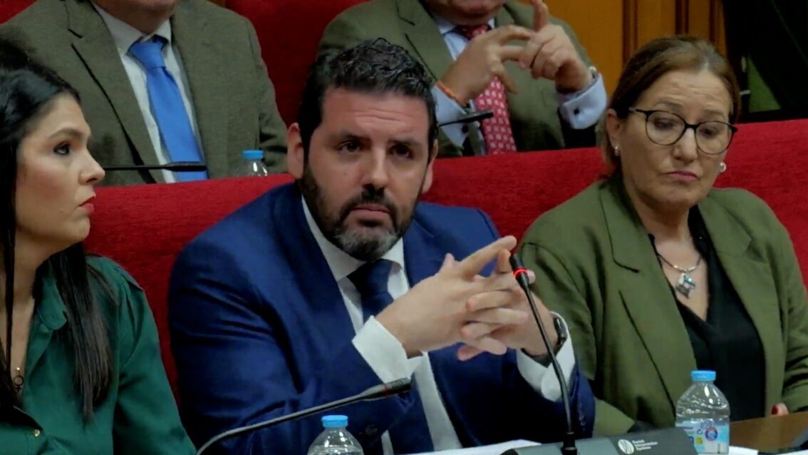Ruiz del Real denuncia que “no hay nuevo tiempo posible” en la Diputación mientras siga habiendo diputados investigados