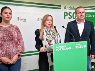 Soledad Martínez junto a la alcaldesa de Castro, Noemí Cruz y el alcalde de Lubrín, Domingo Ramos