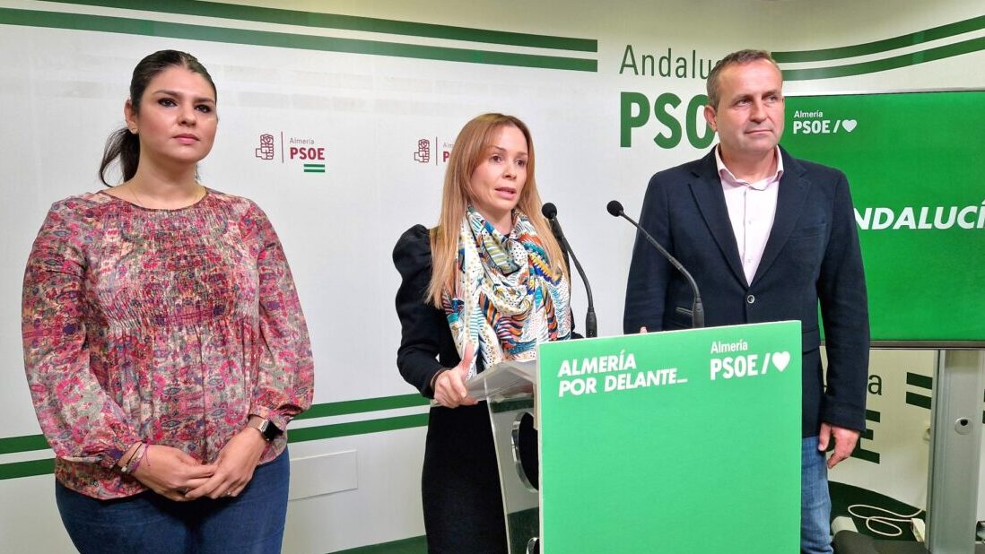 El PSOE reprocha a Moreno Bonilla que asfixie a los municipios almerienses al “congelar” su financiación