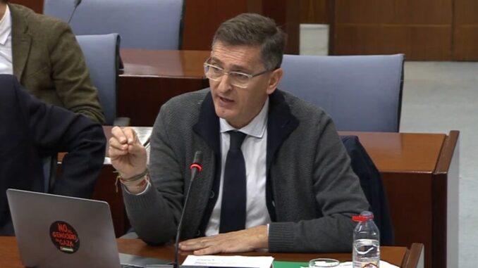 Sánchez Teruel durante la comisión
