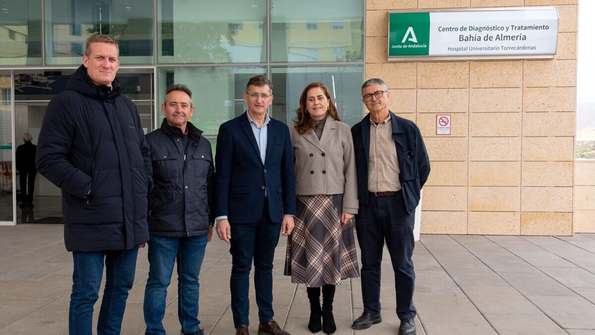El PSOE denuncia que el nuevo centro de especialidades de Torrecárdenas sigue sin refuerzos tres meses después de su apertura