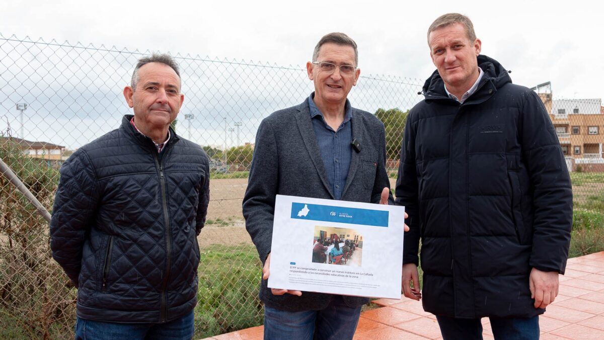 Moreno Bonilla lleva ocho años sin construir los cinco centros educativos prometidos en la ciudad de Almería