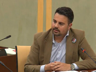 Hernández durante la comisión