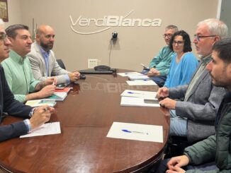 Vallejo, Ayala y Colomina durante la reunión con Verdiblanca