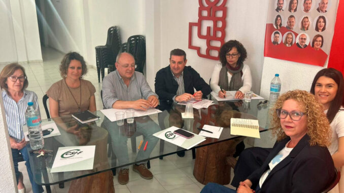 Ayala durante la reunión con representantes del CSIF