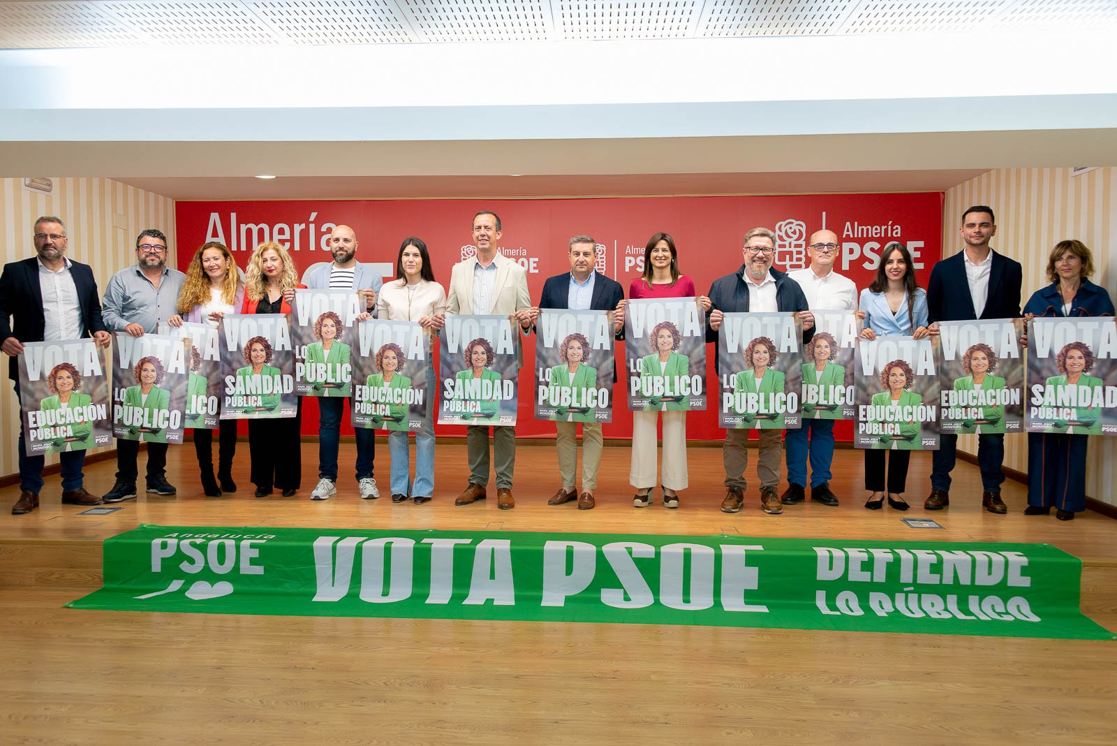 El PSOE arranca la campaña con un llamamiento a “defender lo público” frente al modelo del PP