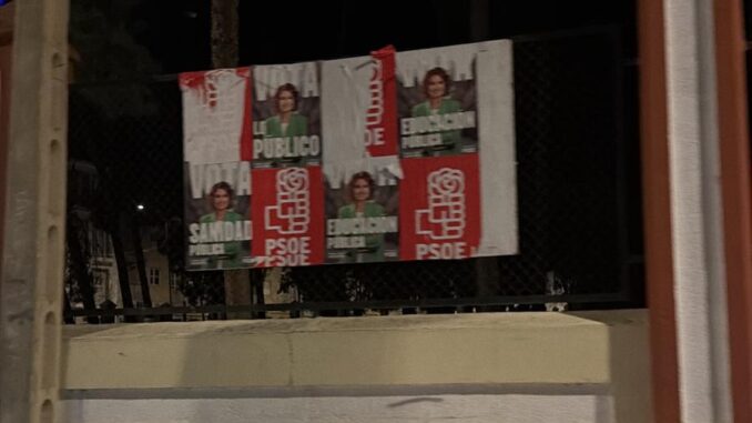 Carteles arrancados