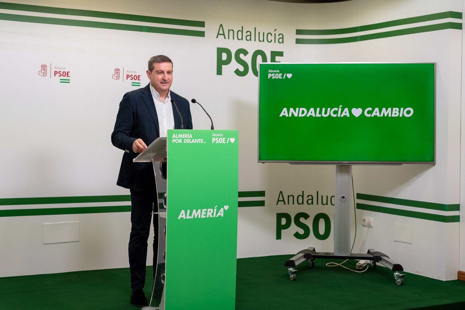 Ayala califica de “absolutamente decepcionantes” las propuestas de investidura de Moreno Bonilla para Almería
