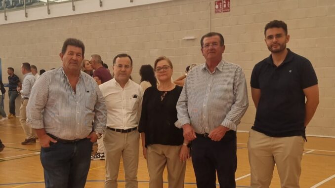 Los socialistas durante la inauguración del pabellón Ejido Norte