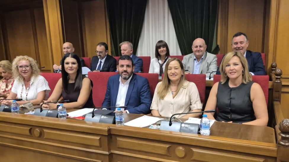 El PSOE exige al PP que ponga “de una vez” la vivienda en la agenda de la Diputación y active el Plan Provincial aprobado hace un año